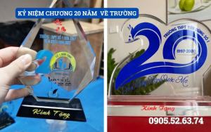 LÀM KỶ NIỆM CHƯƠNG 20 NĂM VỀ TRƯỜNG TẠI QUẢNG NGÃI